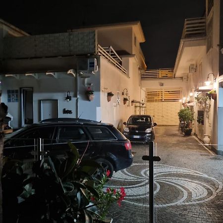 San Marcellino House Apartment มาริญลิอาโน ภายนอก รูปภาพ